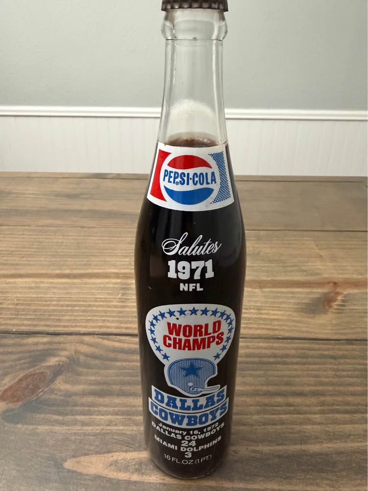🏈🥤 Vintage 1971 Dallas Cowboys Super Bowl VI Pepsi Commemorative Bottle – Texas Stadium – 50+ Year