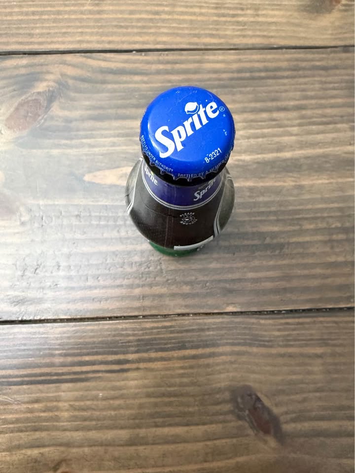 🏀 San Antonio Spurs 2003 NBA Champions Sprite Bottle – Vintage Commemorative (FULL & SEALED)