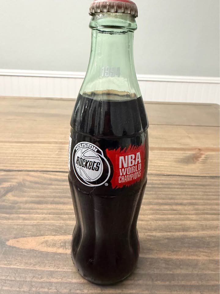 🏀 Houston Rockets 1994 NBA World Champions Coca-Cola Bottle – FULL & SEALED – Vintage Glass