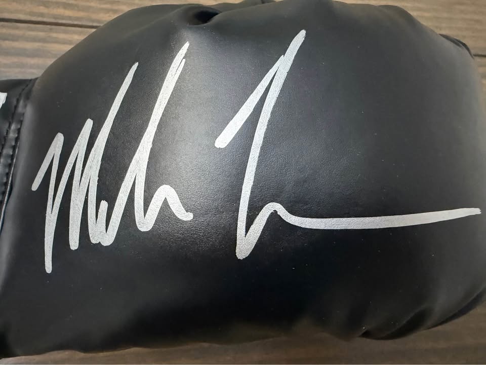 🥊 Mike Tyson Signed Everlast Boxing Glove – JSA Witnessed + Fiterman Sports – Iconic Autograph!