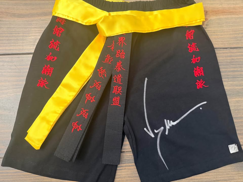 🥋🔥 Jean-Claude Van Damme Signed “Bloodsport” Trunks + COA (Authentic Signings Inc.) 🔥🥋