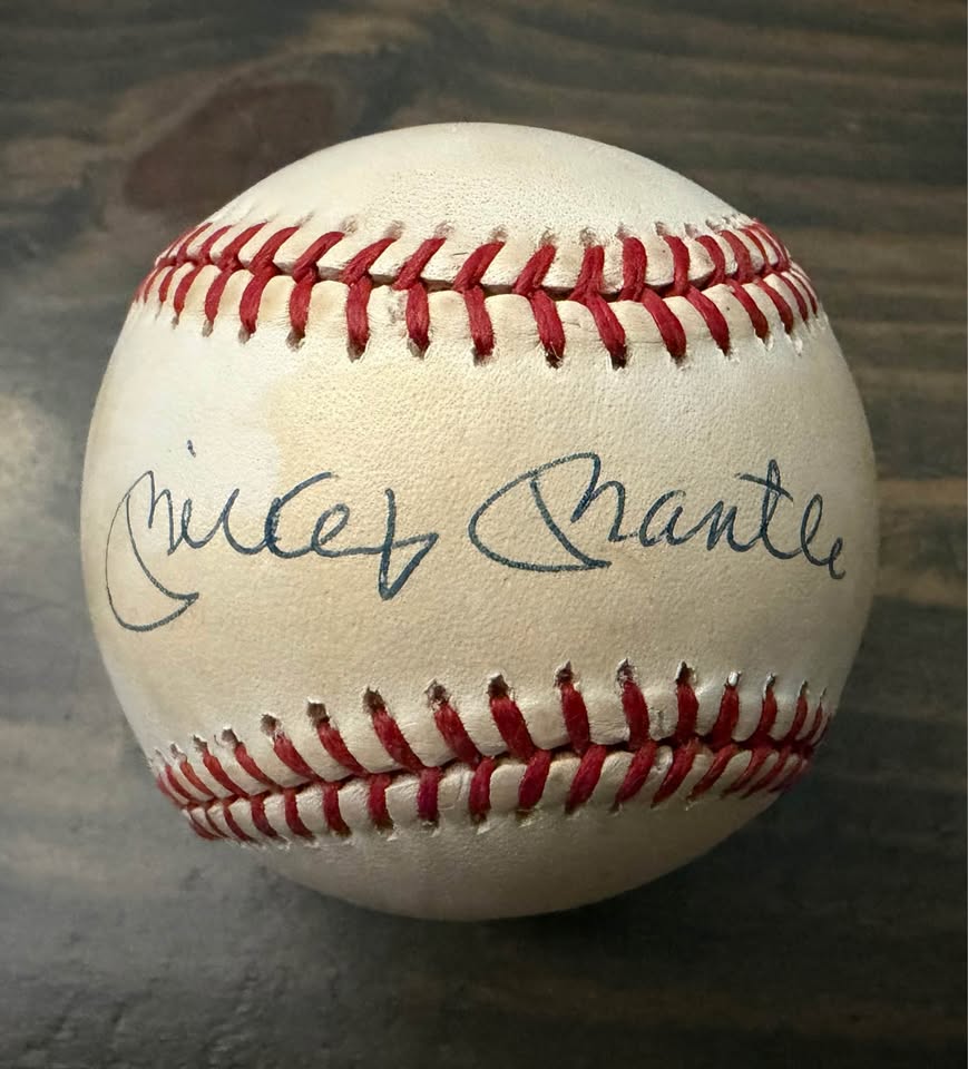 🔥 LEGENDARY MICKEY MANTLE AUTOGRAPHED BASEBALL – JSA CERTIFIED! 🔥