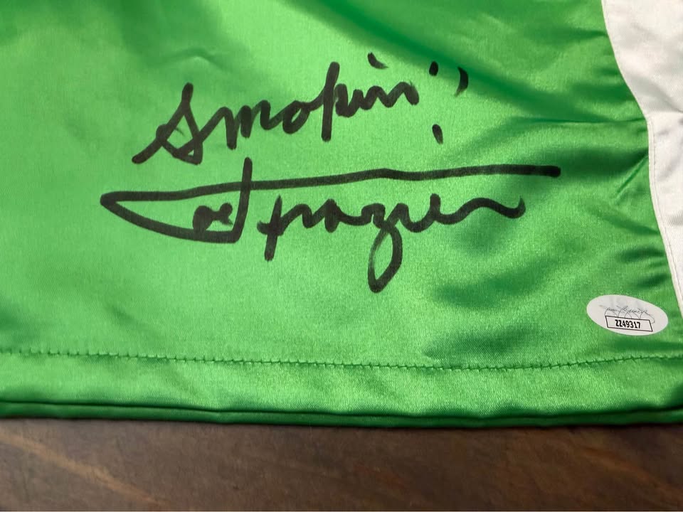 🥊 JOE FRAZIER SIGNED BOXING TRUNKS – “SMOKIN!” INSCRIPTION – DUAL AUTHENTICATED (STEINER + FULL JSA