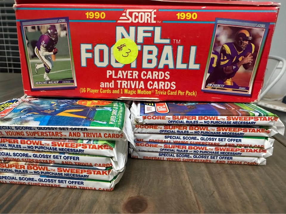 🏈 1990 Score NFL Football Series 1 – 36 Sealed Wax Packs + Display Box (Vintage)
