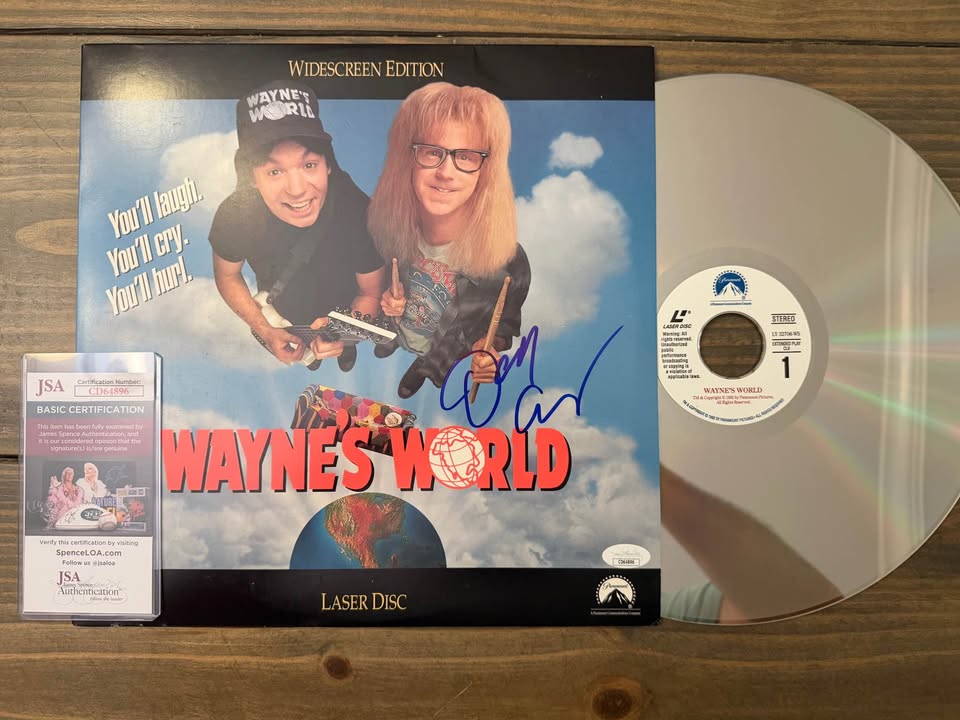🎸📼 WAYNE’S WORLD LaserDisc (Widescreen) – SIGNED by Dana Carvey (Garth) | JSA AUTHENTICATED 🎬🤘