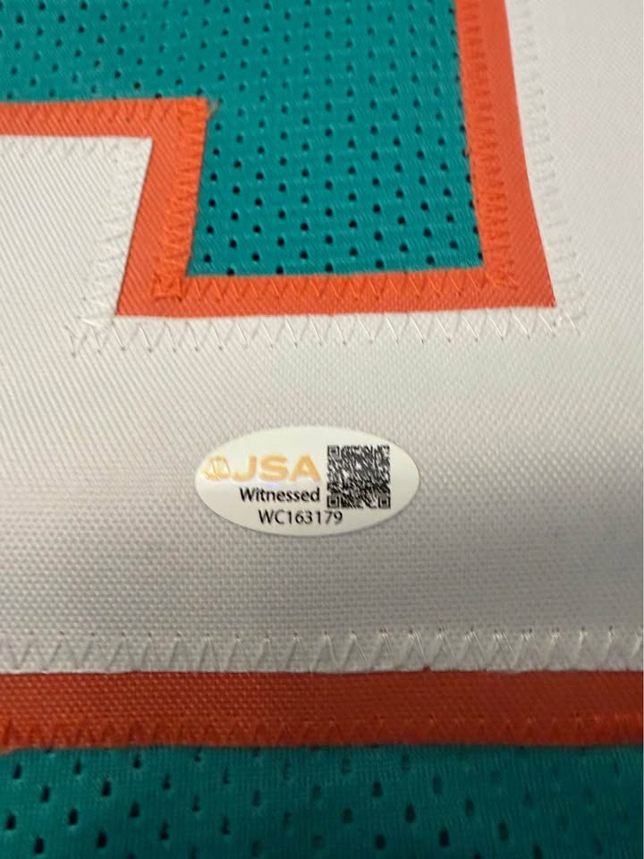 🎬🏈 Autographed “Ray Finkle” Miami Dolphins #5 Jersey – Signed by Sean Young – JSA- Ace Ventura