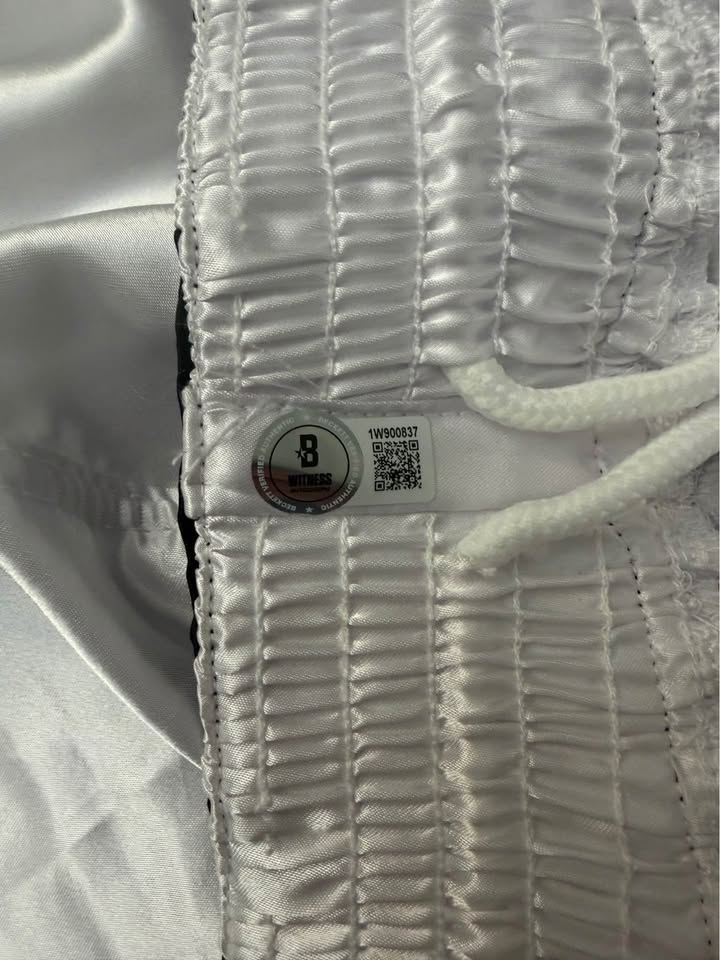 🥊 Errol Spence Jr. Autographed Boxing Shorts (Beckett Witnessed)