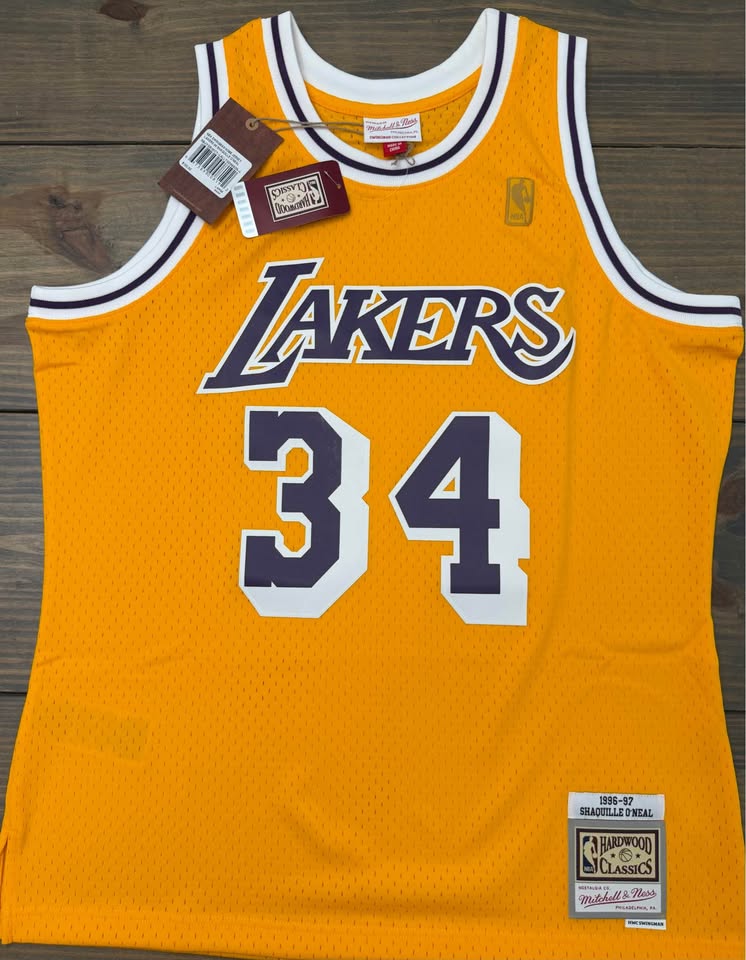 🏀 Shaquille O’Neal Signed Lakers Mitchell & Ness Jersey – Beckett Witnessed