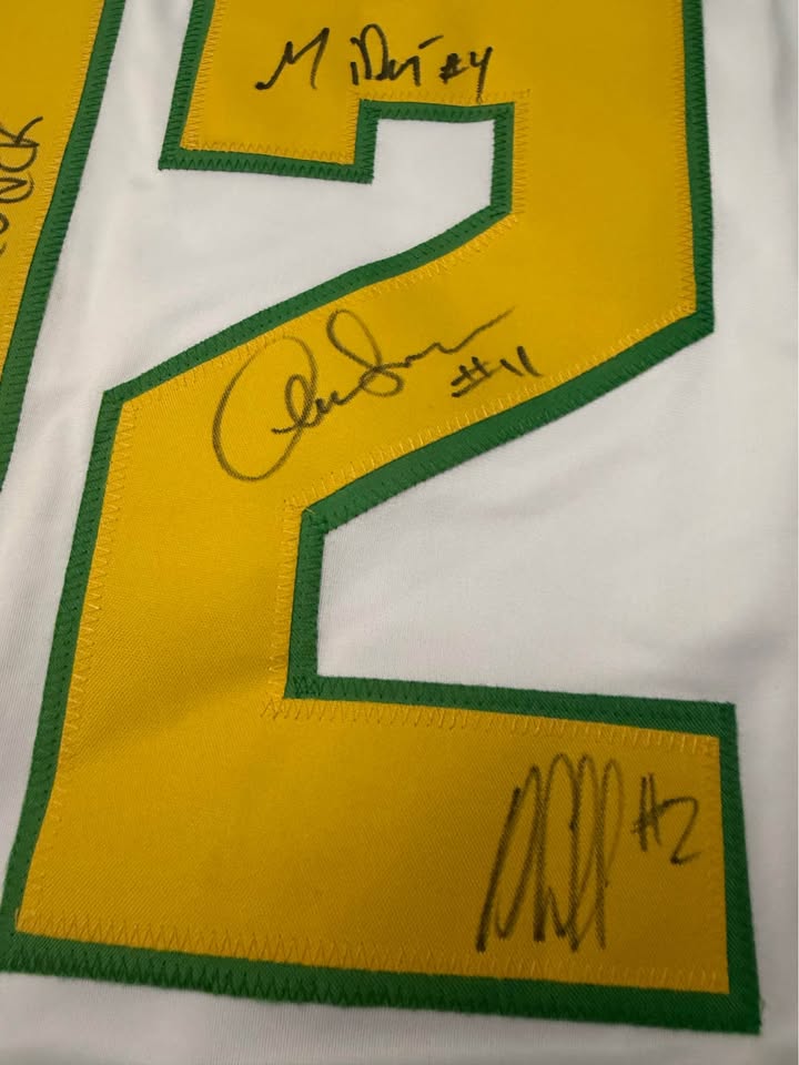 🦆🔥 Mighty Ducks Cast Multi-Signed Jersey (Beckett) 🔥🦆