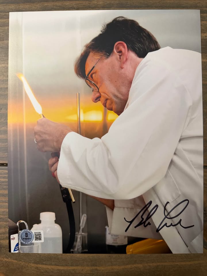 🔬 Bob Lazar Signed Photograph – Beckett Authenticated (BAS) $100