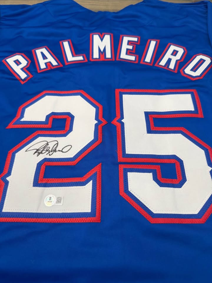 📌 Rafael Palmeiro Autographed Texas Rangers Jersey (Beckett Witnessed)