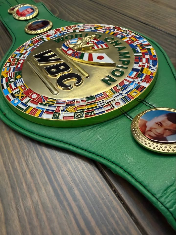 🥊 Errol Spence Jr. Signed WBC World Championship Belt – Beckett Witnessed