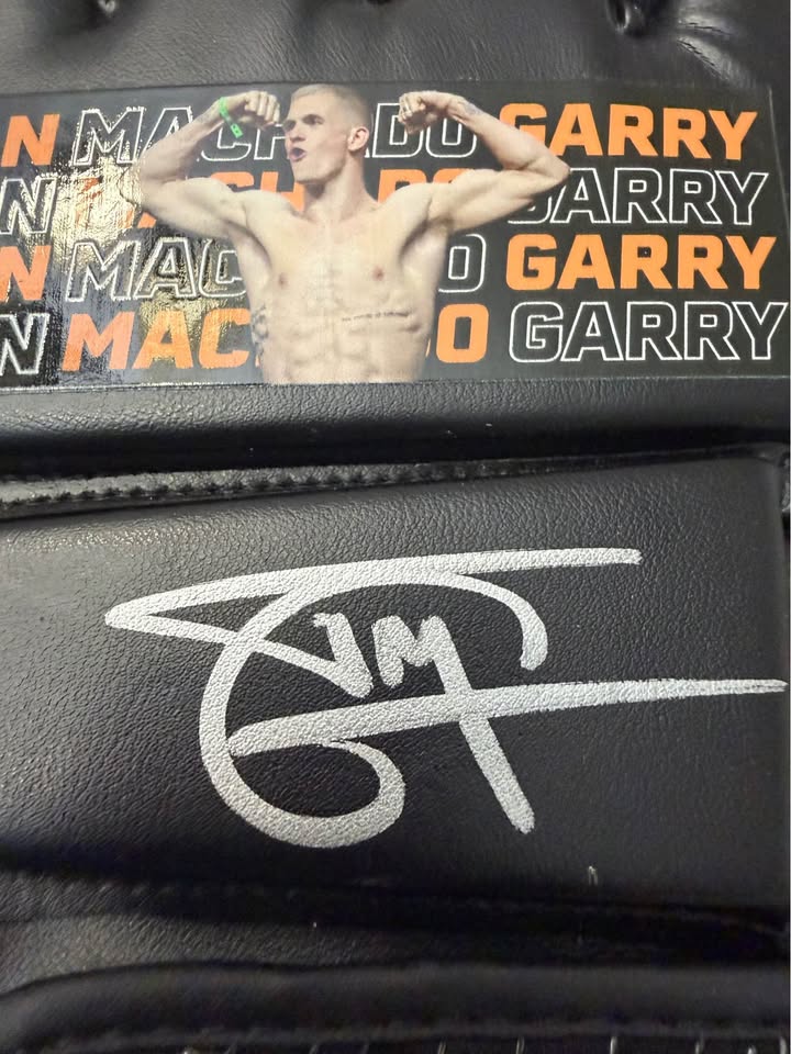 ✅ Ian Machado Garry Signed UFC/MMA Glove (Beckett Authenticated)