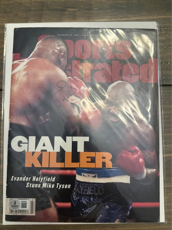🥊 Evander Holyfield Signed Sports Illustrated Magazine
