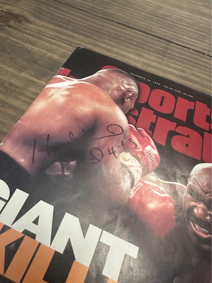 🥊 Evander Holyfield Signed Sports Illustrated Magazine