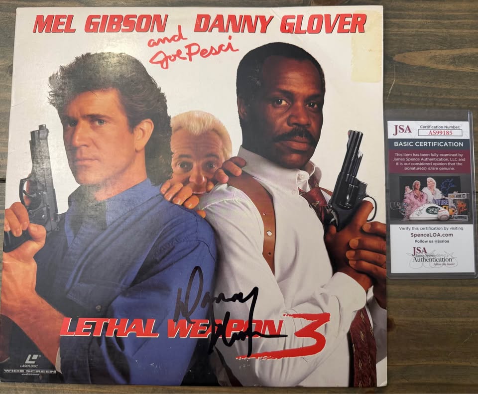 🎬 Danny Glover Signed “Lethal Weapon 3” LaserDisc Cover – JSA Authenticated