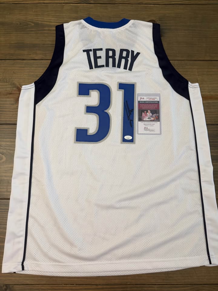 🏀🔥 Jason Terry Signed Dallas Mavericks Jersey #31 (JSA Certified) 🔥🏀