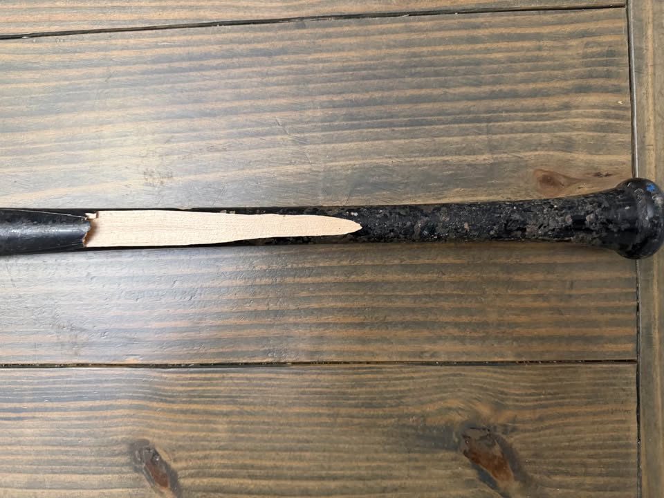 ⚾ Old Hickory Pro Model Game-Used Bat Signed by Luis Gonzalez (Beckett Witnessed) ⚾