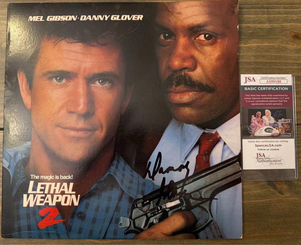 🎬 RETRO Danny Glover Signed Lethal Weapon 2 LaserDisc – JSA Authenticated $199