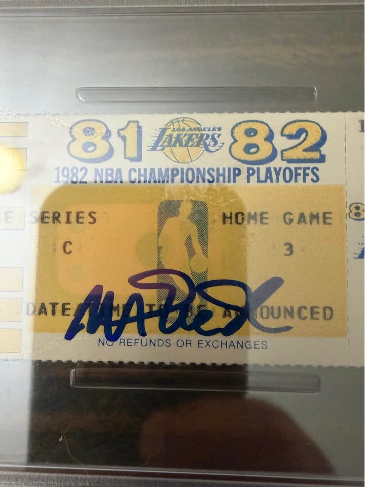🔥🏀 MAGIC JOHNSON Signed 1982 NBA Finals Ticket – PSA/DNA GEM MINT 10 AUTO 🏀🔥