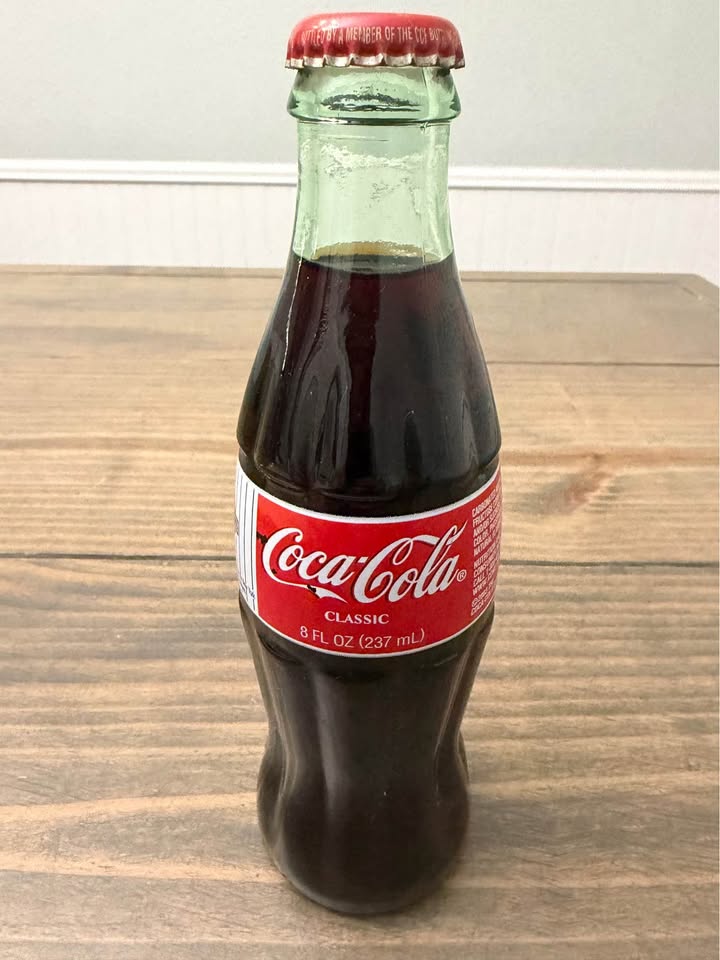 ⚾🥤 Coca-Cola New York Yankees 100th Anniversary Commemorative Bottle (1903–2003) – Sealed 🥤⚾