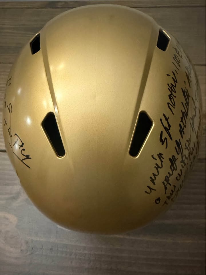 🏈 Rudy Ruettiger Dual-Signed Notre Dame Full-Size Helmet – Beckett Witnessed – Quote + Play Diagram