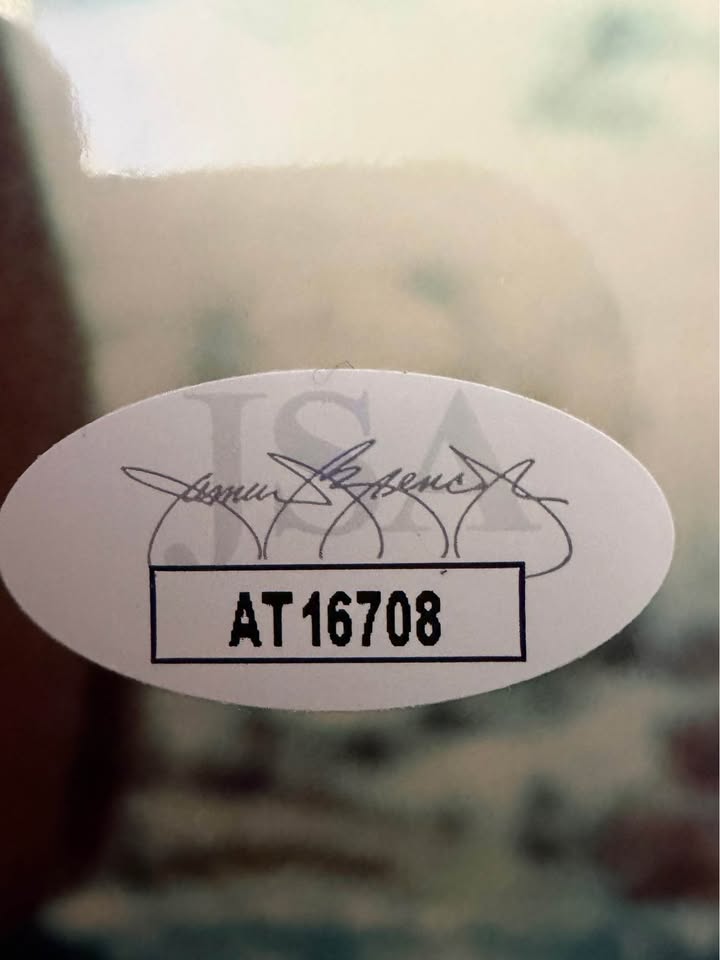 🎬🔥 Jean-Claude Van Damme Signed 8x10 Photo – JSA Certified 🔥🎬